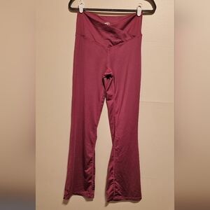 Pro Player Size M Criss Cross Front Flare Leggings